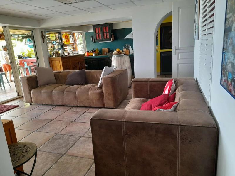 Maison chambre d'hôtes - 183 m² - 11 pièces