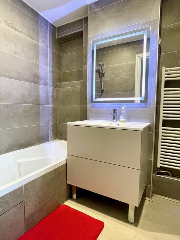 Appartement - 140 m² - 5 pièces