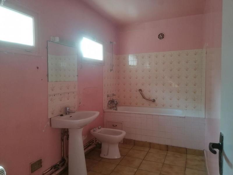 Maison - 230 m² - 7 pièces