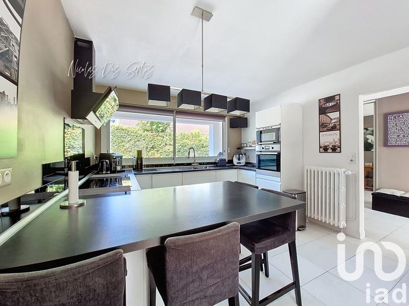 Maison - 200 m² - 5 pièces