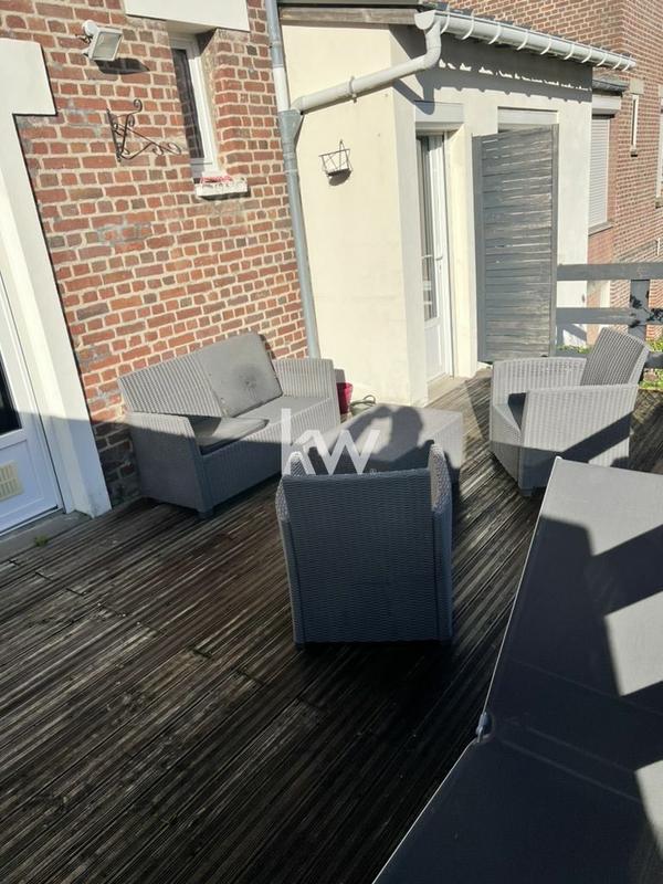 Maison - 121 m² - 6 pièces