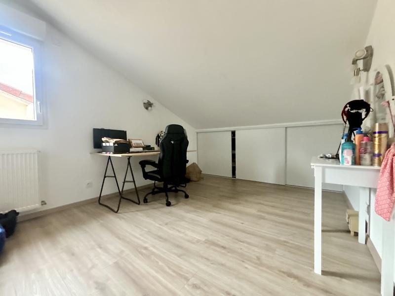 Appartement - 86 m² - 4 pièces