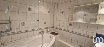 Maison - 74 m² - 5 pièces