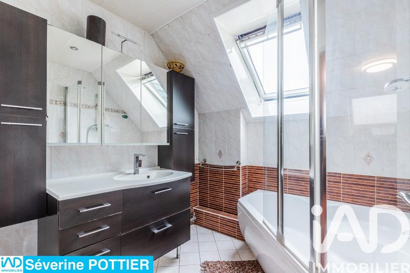 Maison - 135 m² - 6 pièces