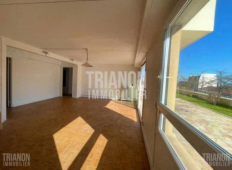 Appartement - 85 m² - 5 pièces