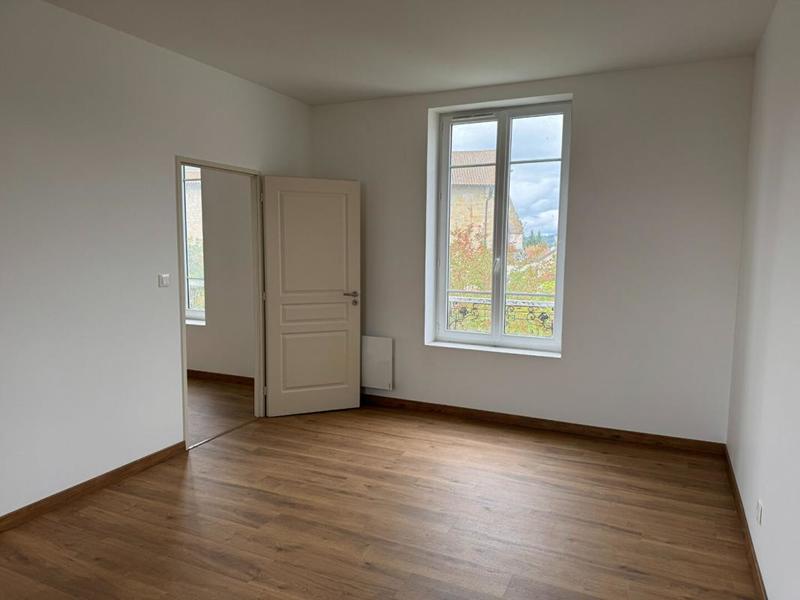 Maison - 216 m² - 7 pièces