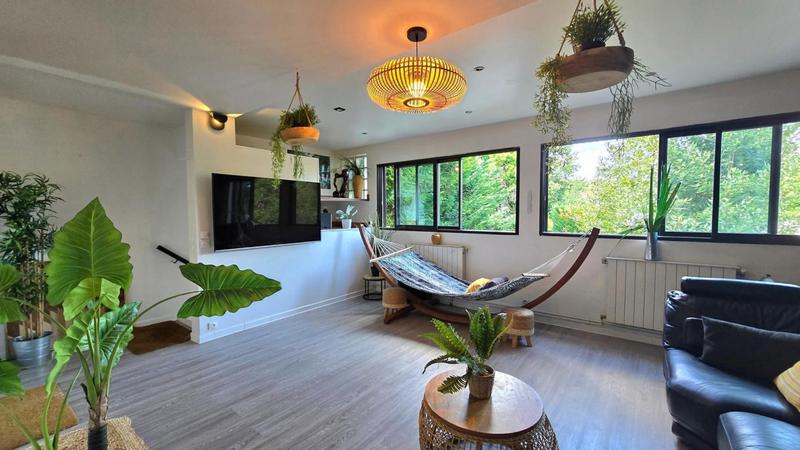 Maison - 188 m² - 7 pièces