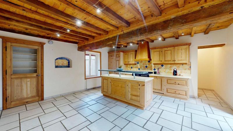 Maison - 177 m² - 6 pièces