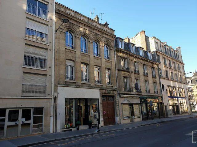 Appartement - 95 m² - 4 pièces