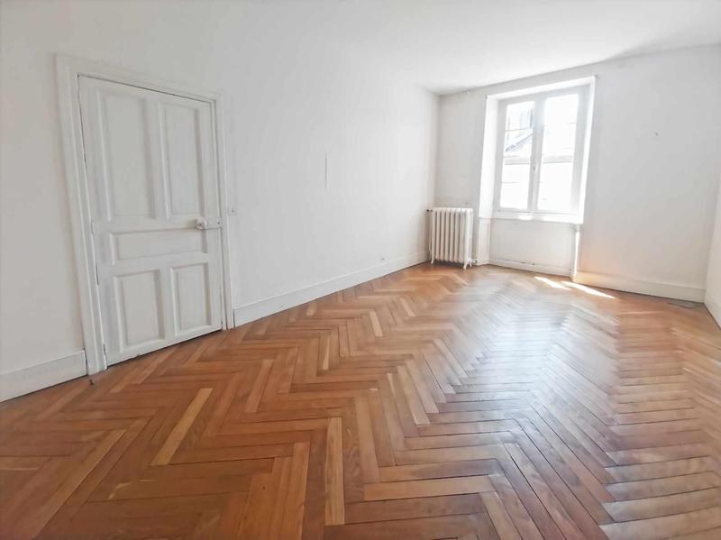 Maison - 320 m² - 10 pièces