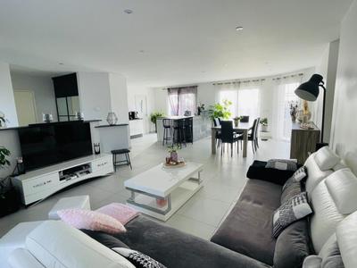 Villa - 132 m² - 5 pièces