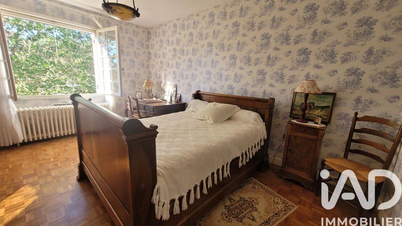 Maison - 185 m² - 7 pièces