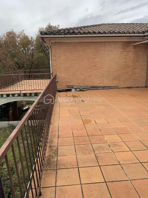 Demeure - 130 m² - 5 pièces