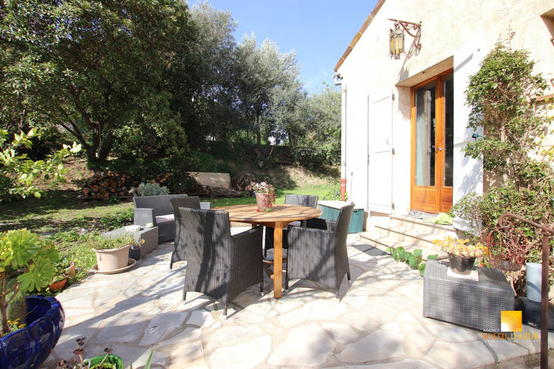 Villa - 265 m² - 8 pièces