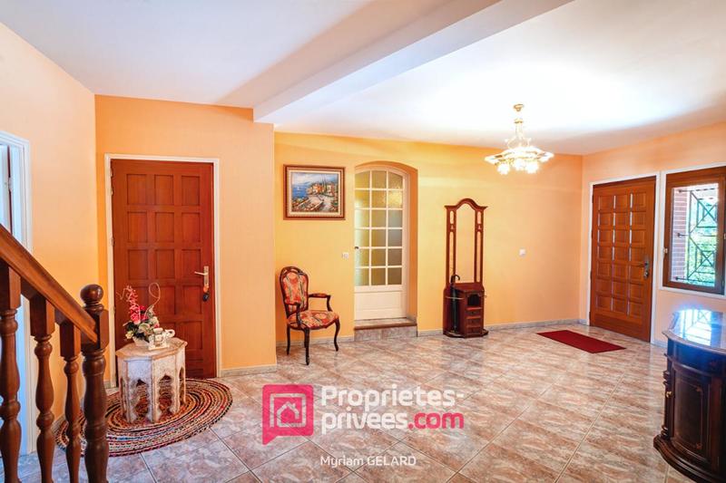 Maison - 296 m² - 8 pièces