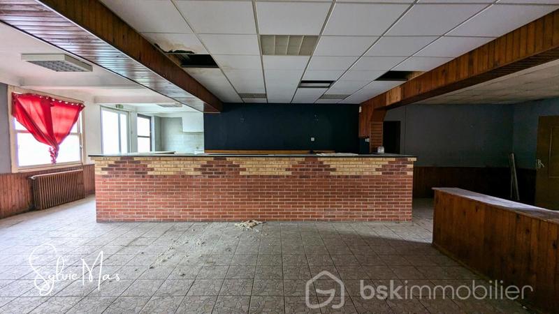 Immeuble - 215 m² - 6 pièces