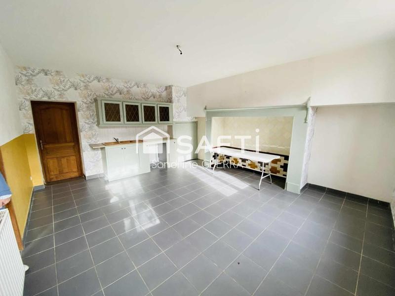 Maison - 244 m² - 12 pièces