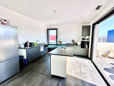 Villa - 225 m² - 6 pièces