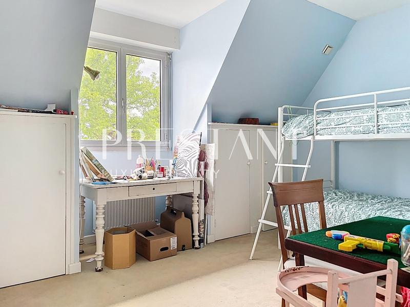 Maison - 157 m² - 7 pièces