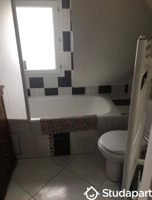 Chambre - 11 m² - 1 pièce