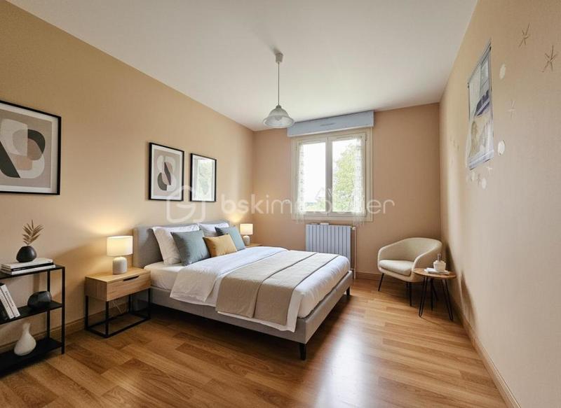 Maison traditionnelle - 140 m² - 6 pièces