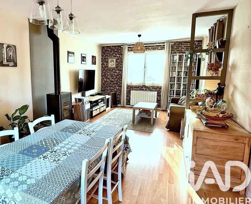 Maison - 95 m² - 4 pièces