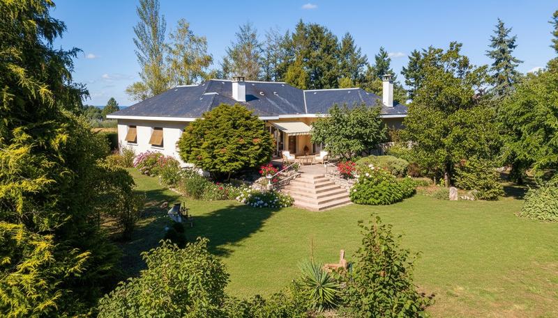 Maison bourgeoise - 376 m² - 8 pièces