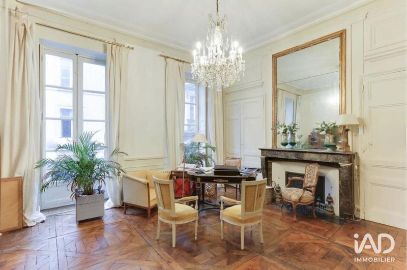 Bureau - 260 m² - 7 pièces