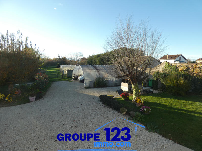 Maison - 202 m² - 5 pièces