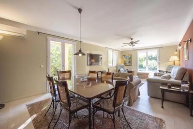 Villa - 194 m² - 5 pièces