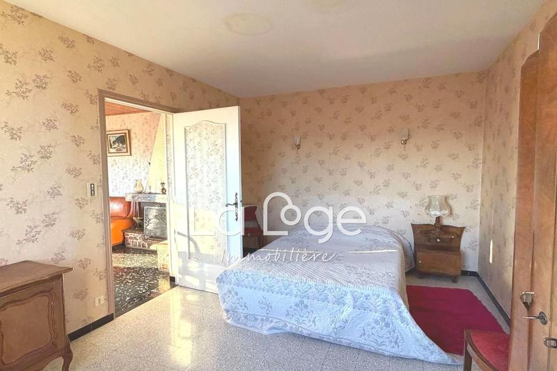 Maison - 178 m² - 8 pièces