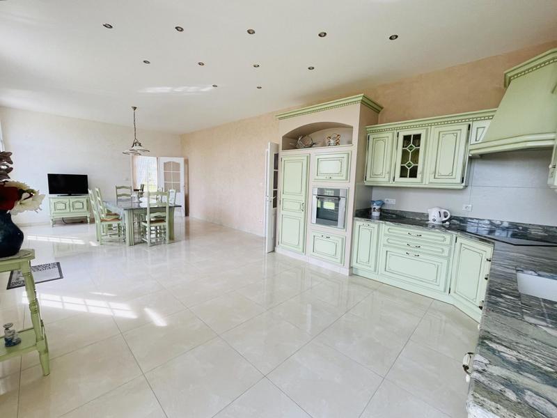 Villa - 290 m² - 5 pièces