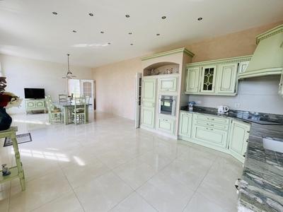 Villa - 290 m² - 5 pièces