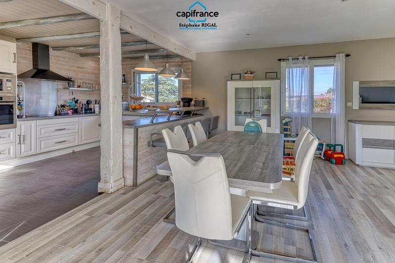 Maison - 100 m² - 5 pièces