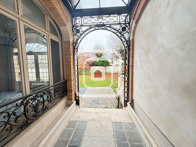 Appartement - 300 m² - 10 pièces