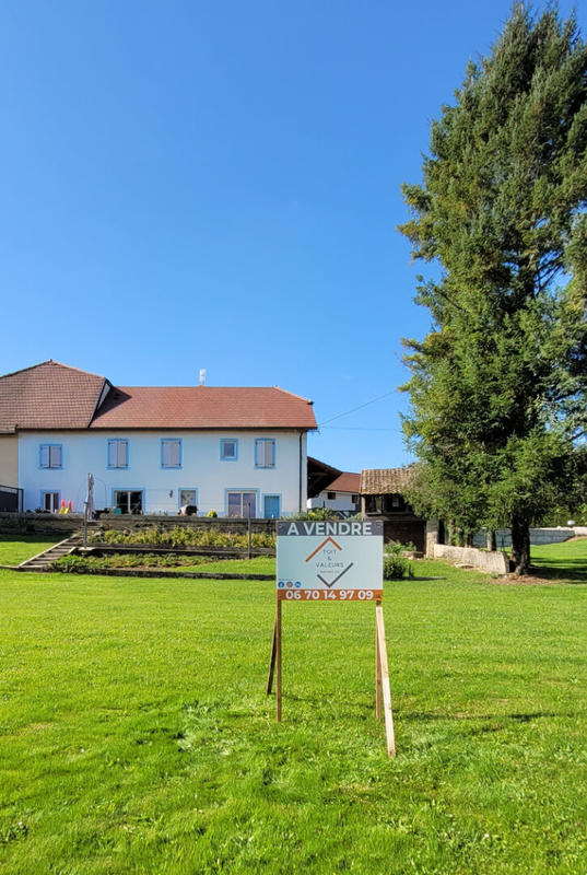 Maison - 201 m² - 7 pièces