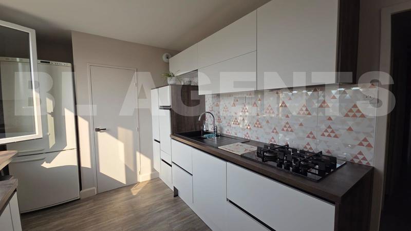 Appartement - 89 m² - 5 pièces