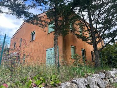 Maison - 170 m² - 5 pièces