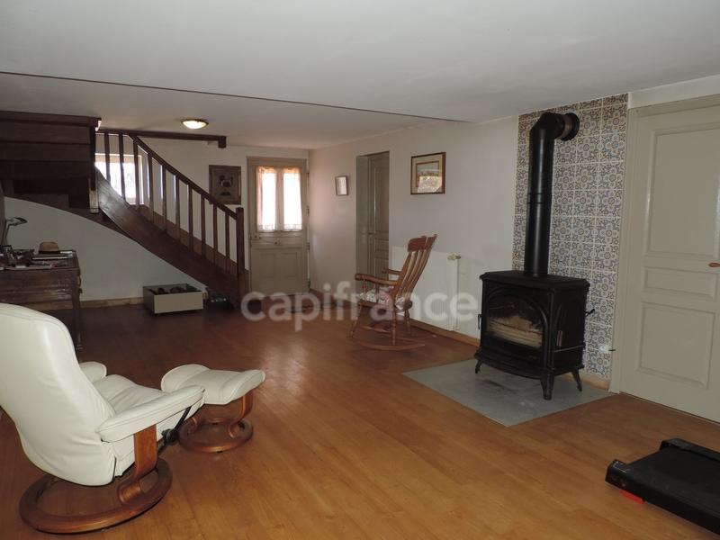 Maison - 214 m² - 6 pièces