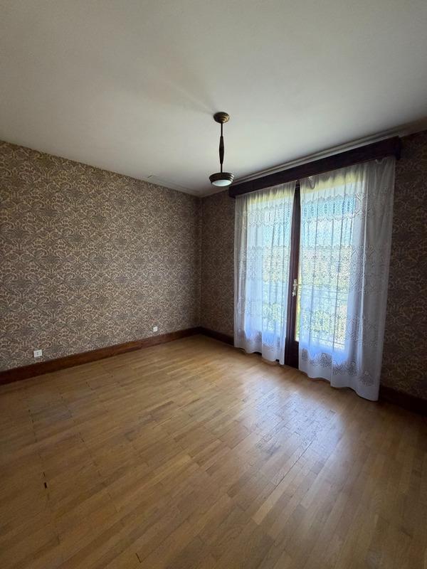 Maison - 136 m² - 6 pièces