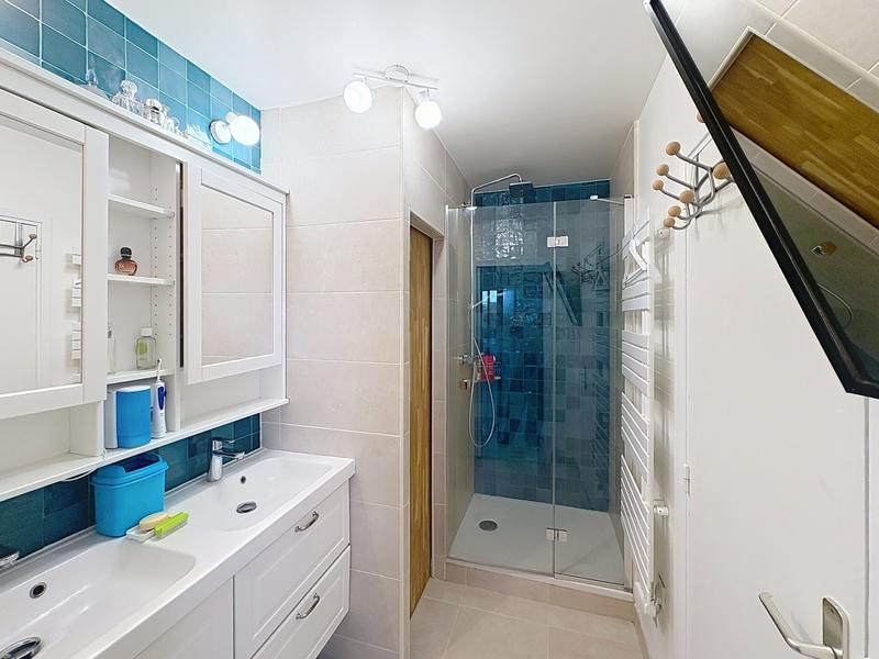 Appartement - 104 m² - 5 pièces