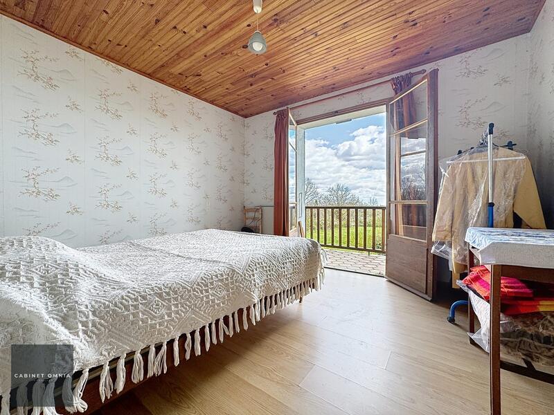 Maison - 177 m² - 7 pièces