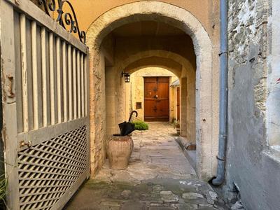 Maison en pierre - 245 m² - 6 pièces