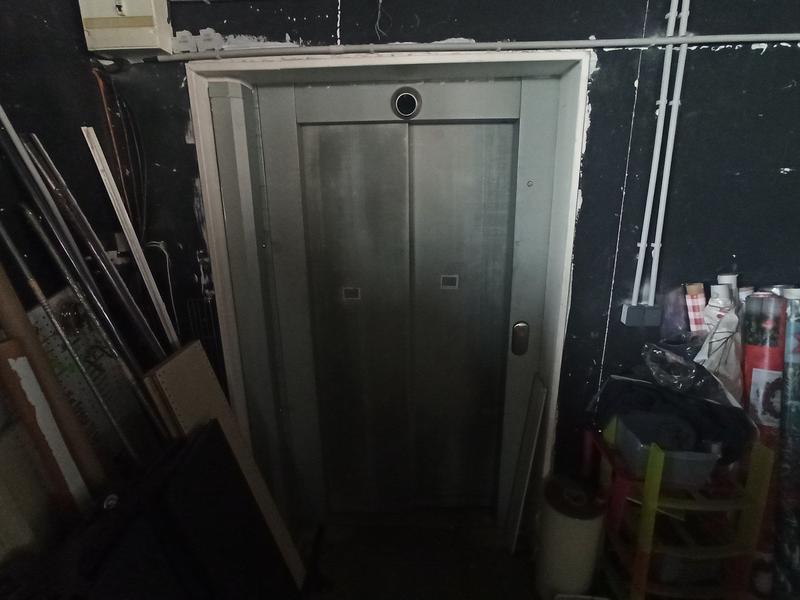 Local commercial - 1 500 m²