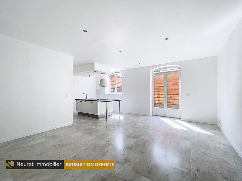 Appartement - 79 m² - 3 pièces