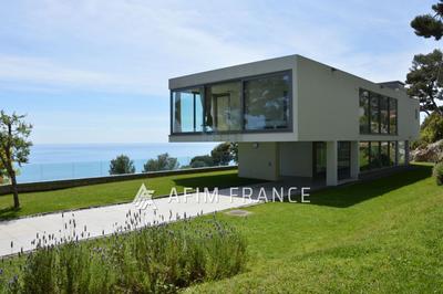 Villa - 380 m² - 8 pièces