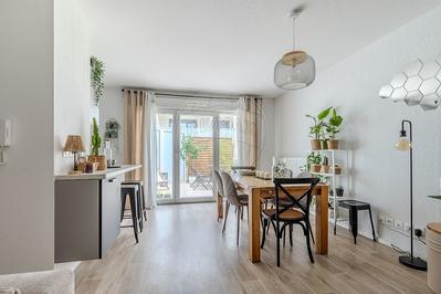 Appartement - 80 m² - 3 pièces