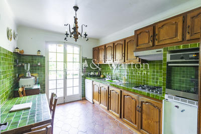 Villa - 269 m² - 12 pièces