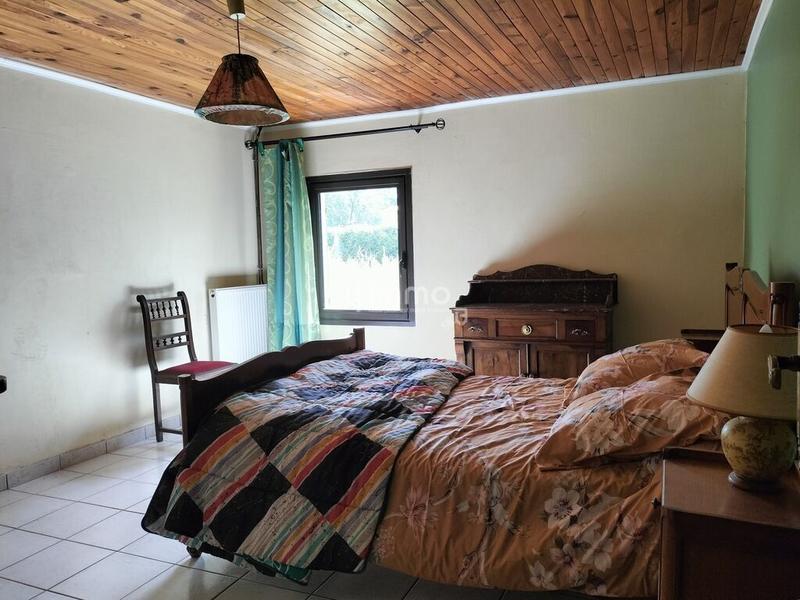 Maison - 250 m² - 7 pièces