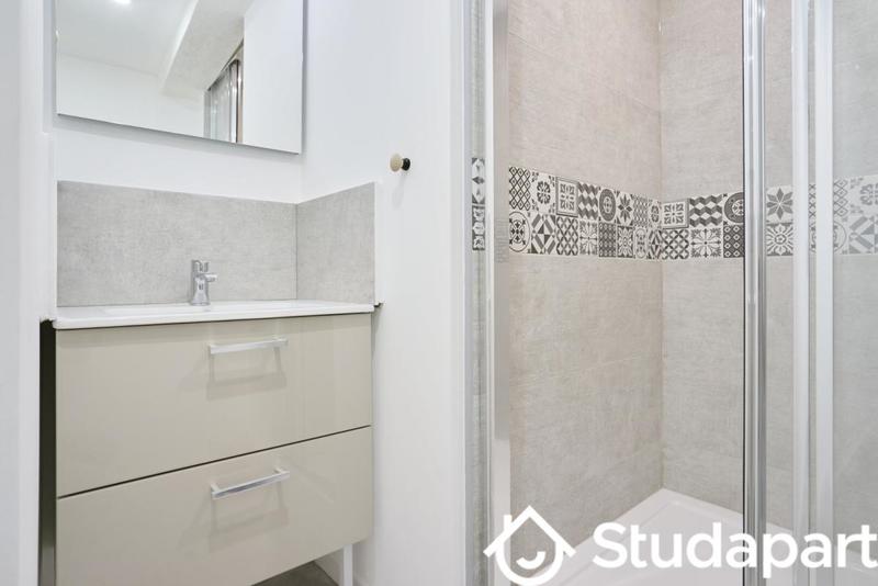 Chambre - 9 m² - 1 pièce